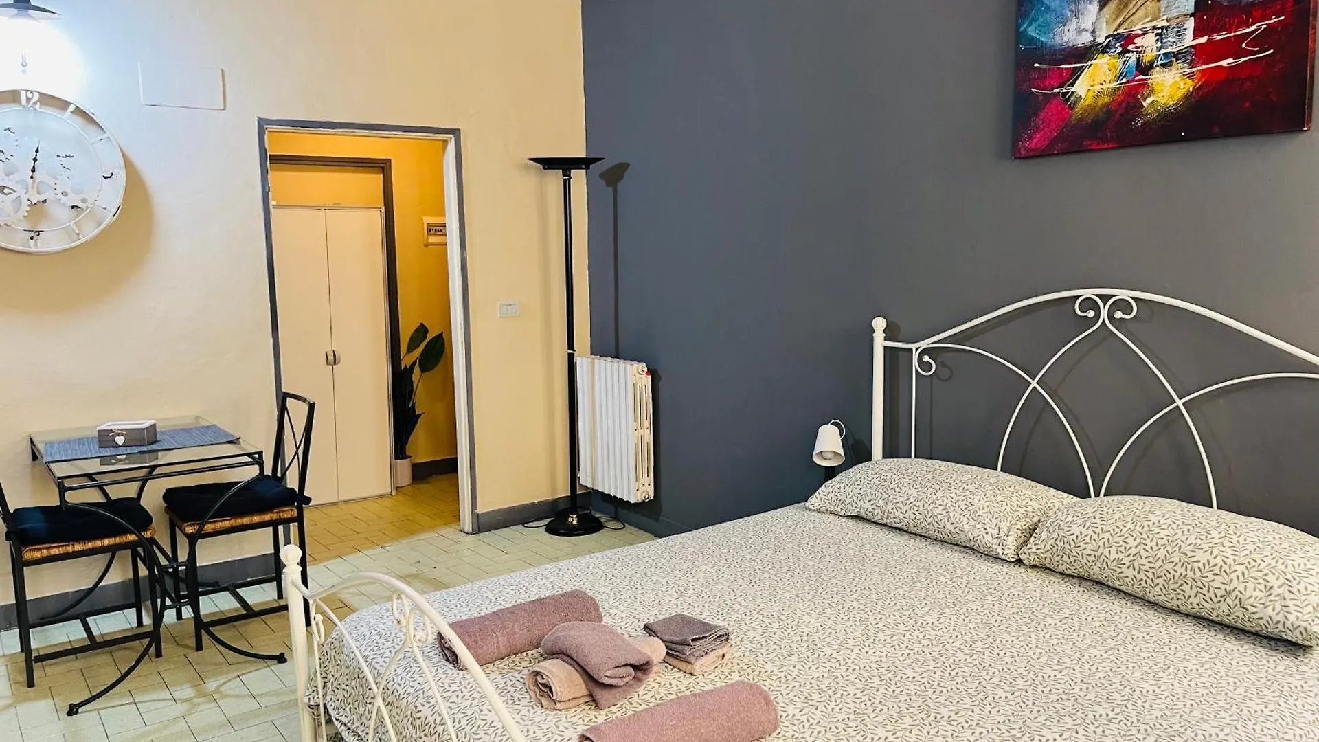 Palazzo Vecchio House Apartment Florence Italy